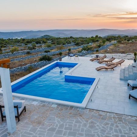 Villa Zlatno Sunce In The Hills Near Trogir Vrsine Eksteriør bilde