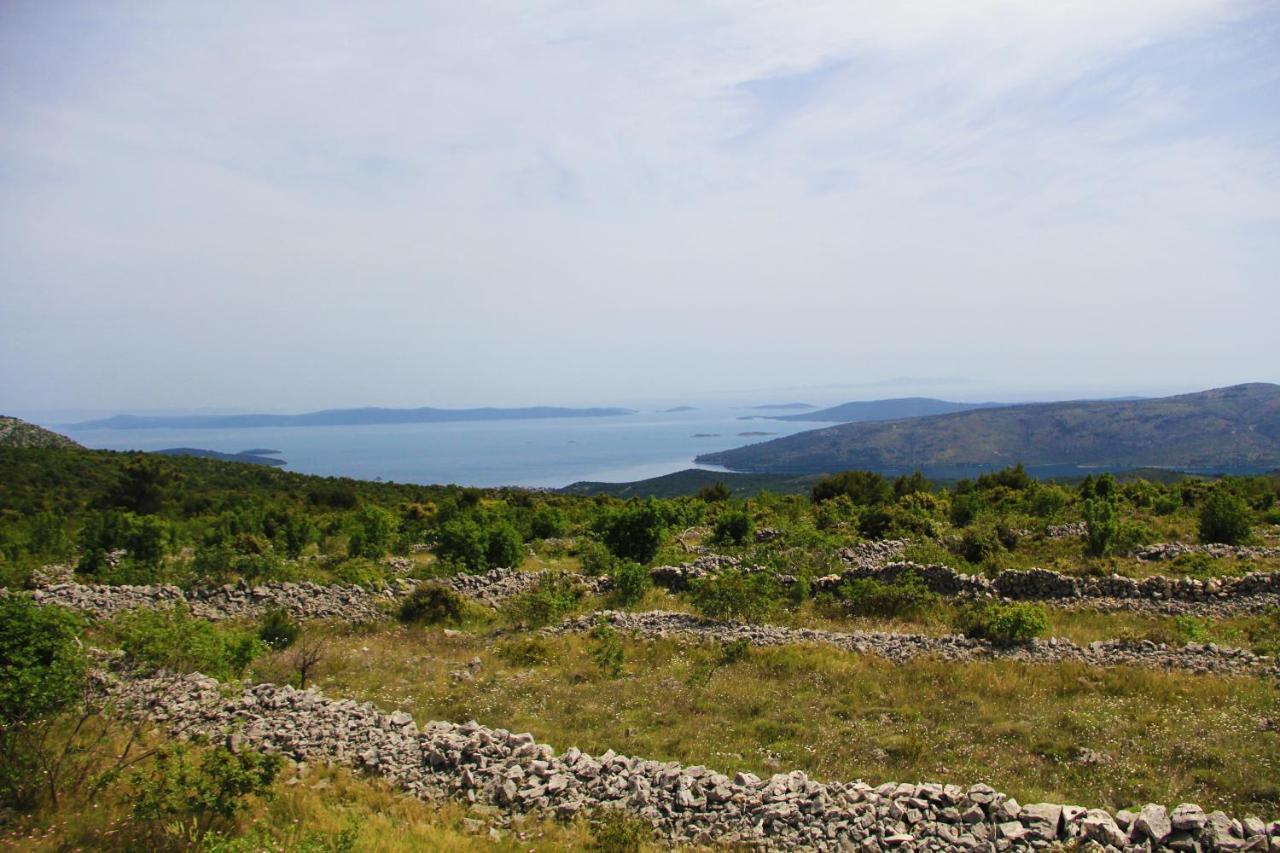 Villa Zlatno Sunce In The Hills Near Trogir Vrsine Eksteriør bilde