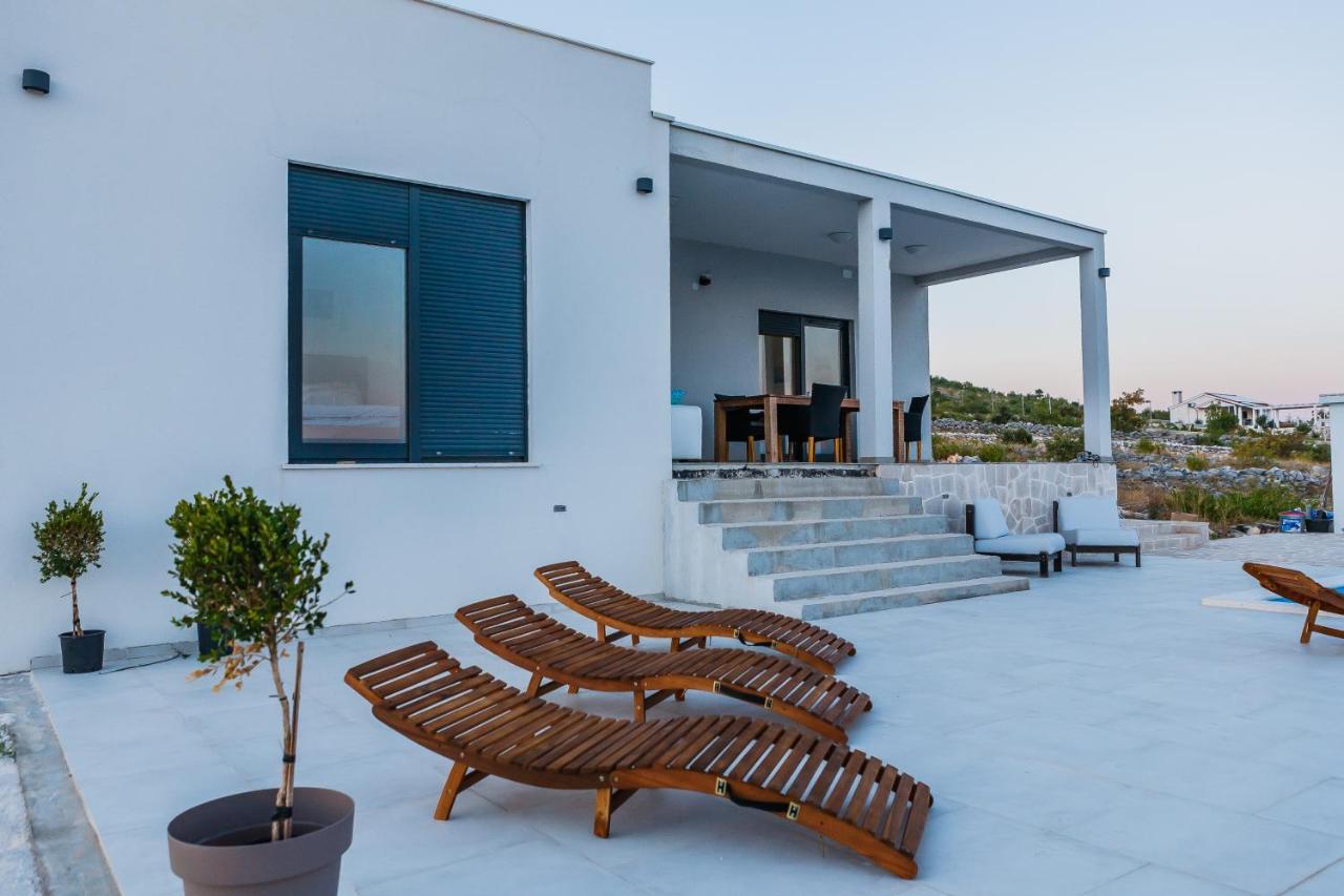 Villa Zlatno Sunce In The Hills Near Trogir Vrsine Eksteriør bilde