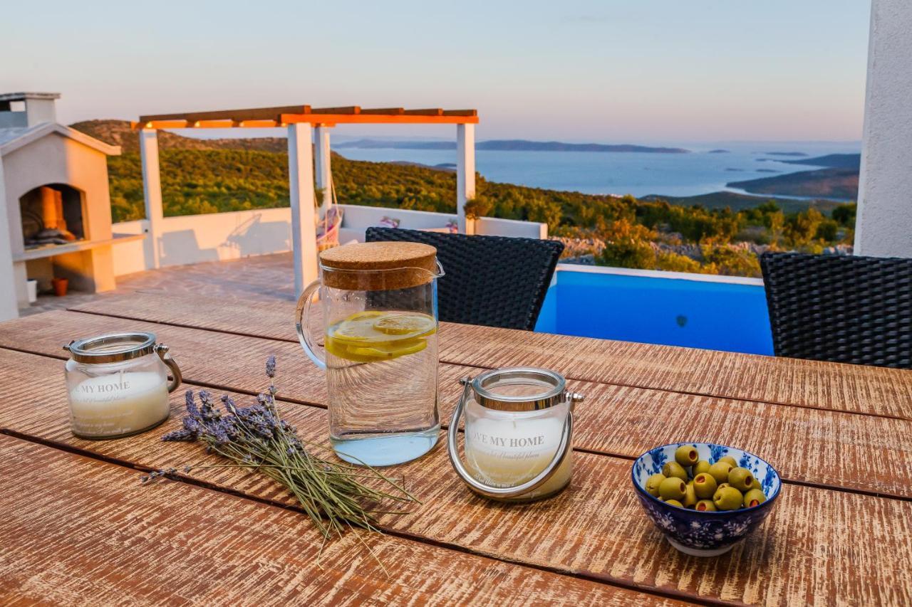 Villa Zlatno Sunce In The Hills Near Trogir Vrsine Eksteriør bilde